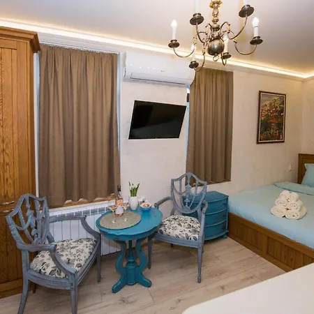 Guest Apartment & Studio Peychin / Апартамент & Студио Пейчин Veliko Tŭrnovo Exterior photo