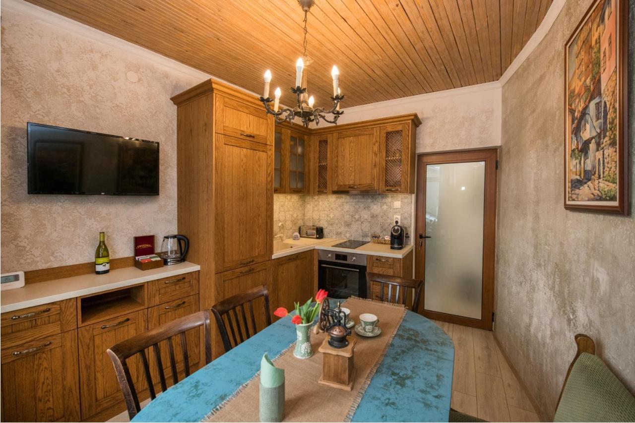 Апартаменти Guest Apartment&studio Peychin / апартамент&студио пейчин